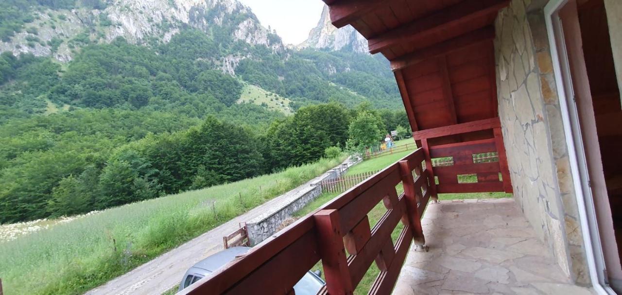 Crvenkapa Holiday home *